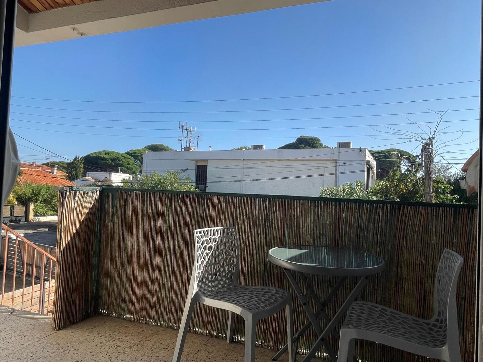 Plage A 400 M Studio Tout Confort Terrasse Clim Parking Hyères Dış mekan fotoğraf